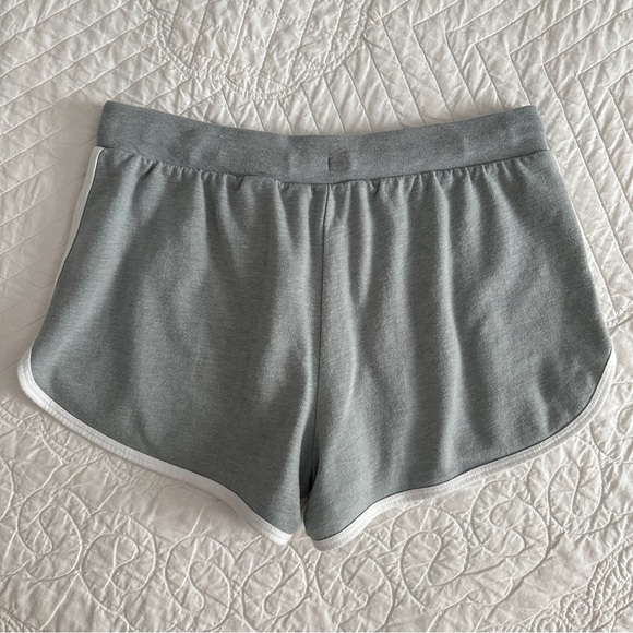 No Boundaries Gray Retro Track Shorts Small (3–5) - Picture 6 of 7